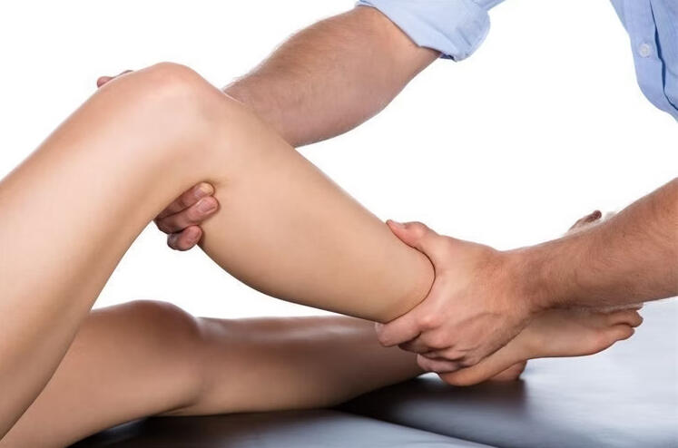 child crawl Adult Physiotherapy Newcastle Gateshead